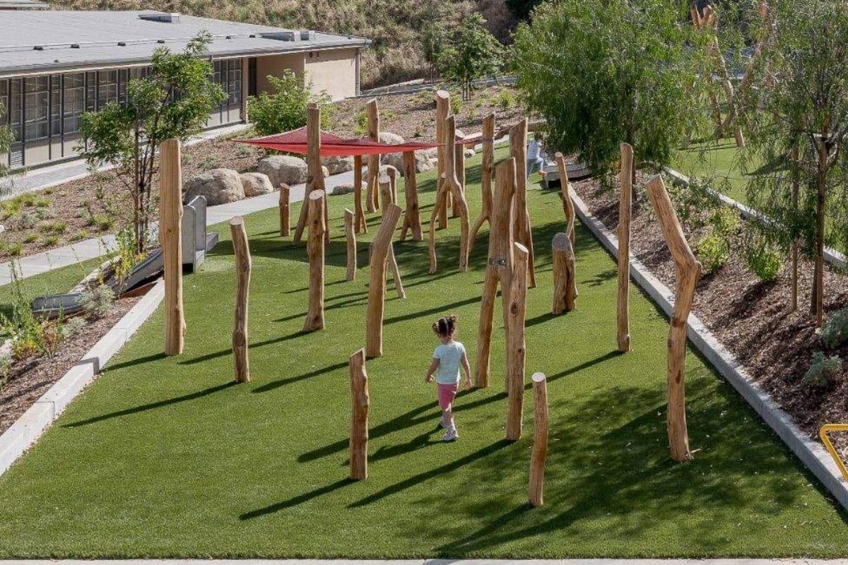 Nature Play - Log Maze Cluster, Kaiser Early Childhood Center - Close Up-Web